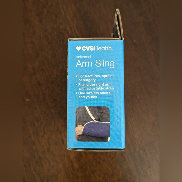 CVS Adjustable Arm Sling - Picture 2 of 4